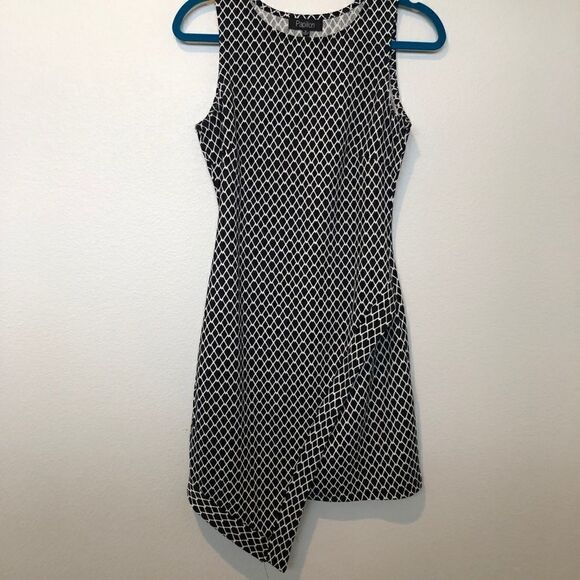 Papillon Black and White Geometric Mini Dress - Picture 4 of 8